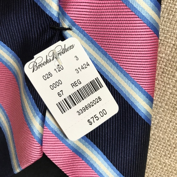 Brooks Brothers Accessories - Brooks Brothers Silk Tie Stain Resistant Brooks Brothers Accessories - Brooks Brothers Silk Tie Stain Resistant