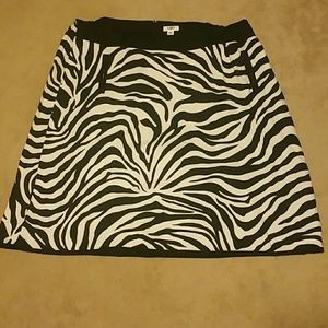 Cato size 26/28 Zebra skirt
