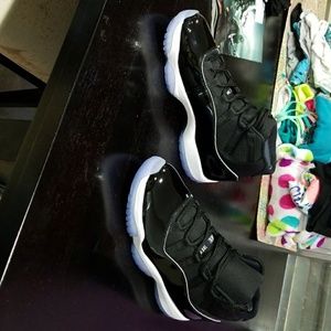 Jordan 11 retro space jam