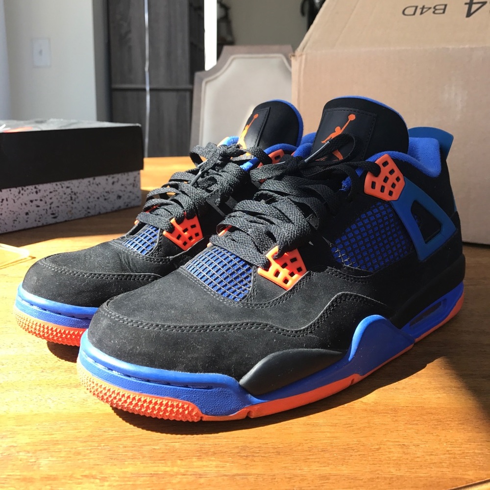 Air Jordan 4 cavs