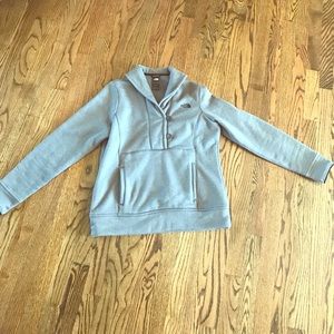 North Face Pull-Over Sweatshirt