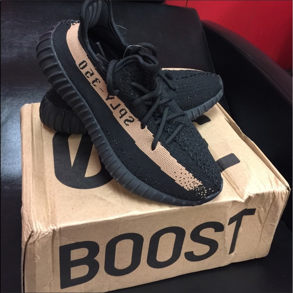 Brand new🎊yeezy 350
