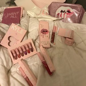 Kylie cosmetics birthday collection LE 2017