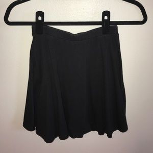 BLACK SKATER SKIRT