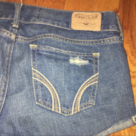 Hollister Shorts Size 5 - Picture 3 of 3