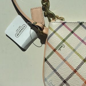 *NWT* Leather Coach Wristlet