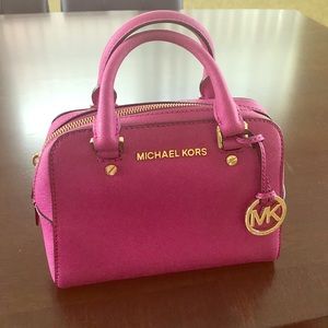 Michael Kors Fuschia mini handbag