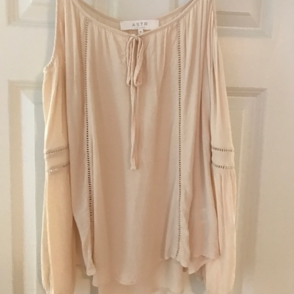 ASTR off the shoulder peasant top - Picture 1 of 4
