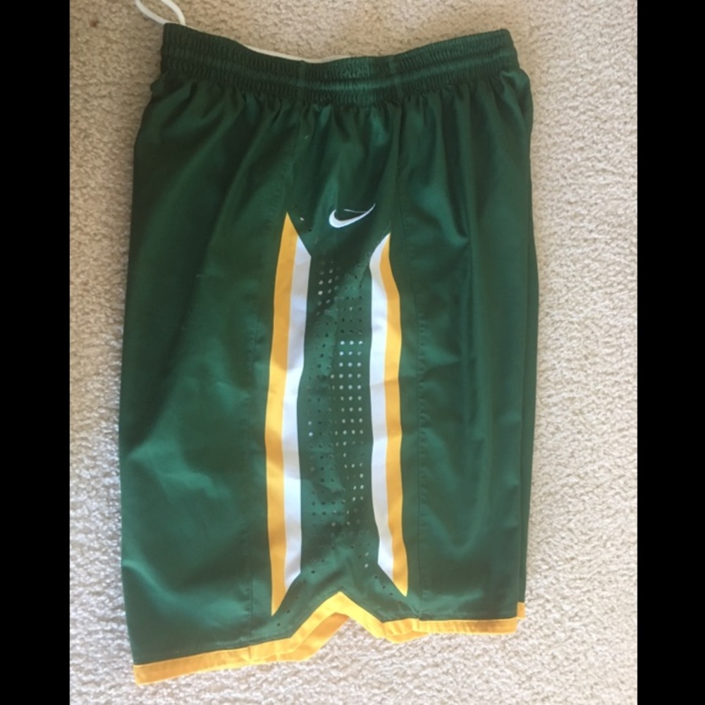 🔥🔥SOLDDD🔥🔥Nike basketball shorts 🏀