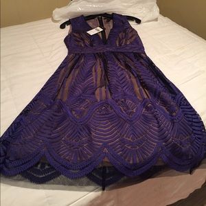 BCBG Maxazria brand new neverworn w/tags size 2 black tag back never taken off🔥