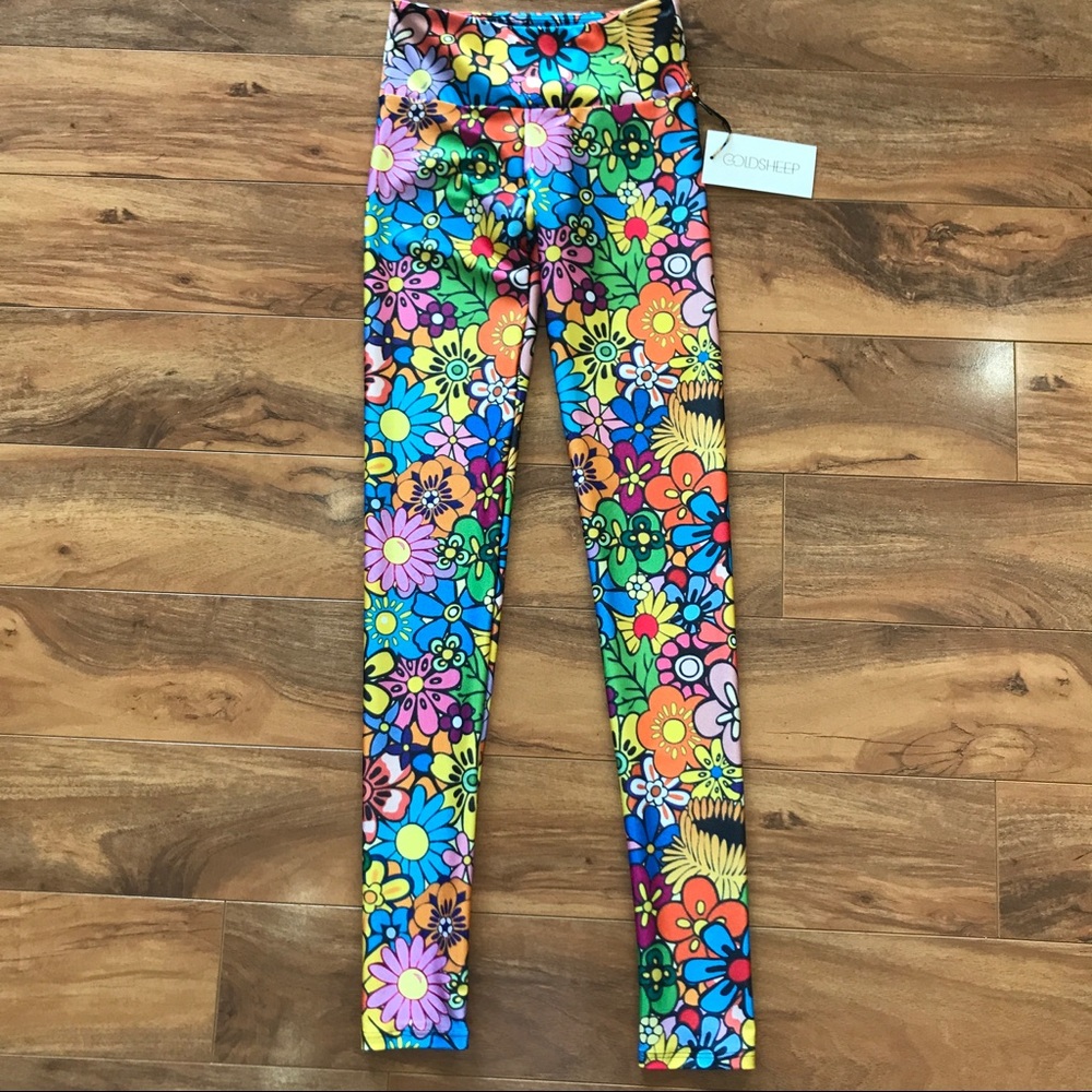 NWT! GoldSheep VW Bus leggings