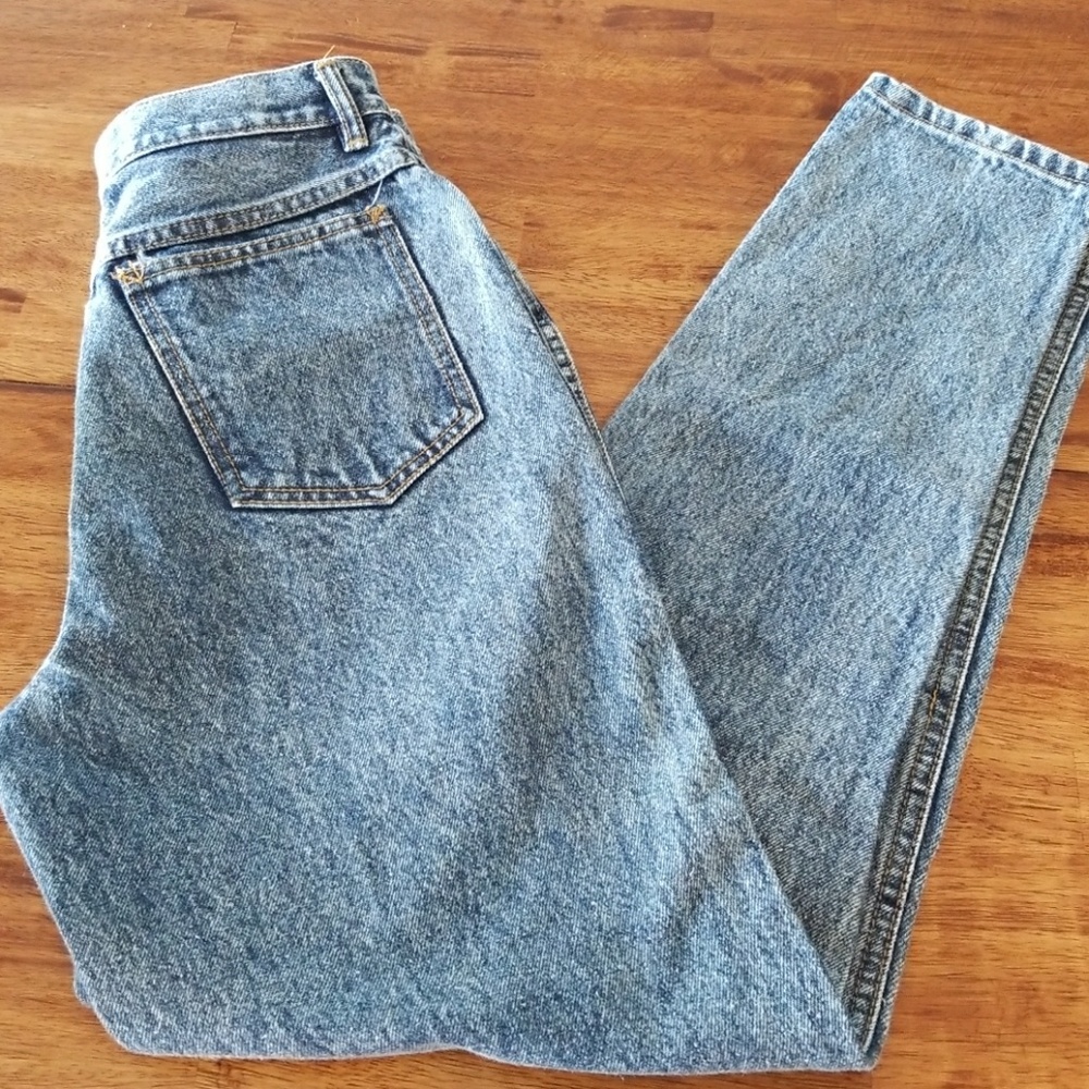 Vintage RIO acid washed high waisted mom jeans with tapered leg