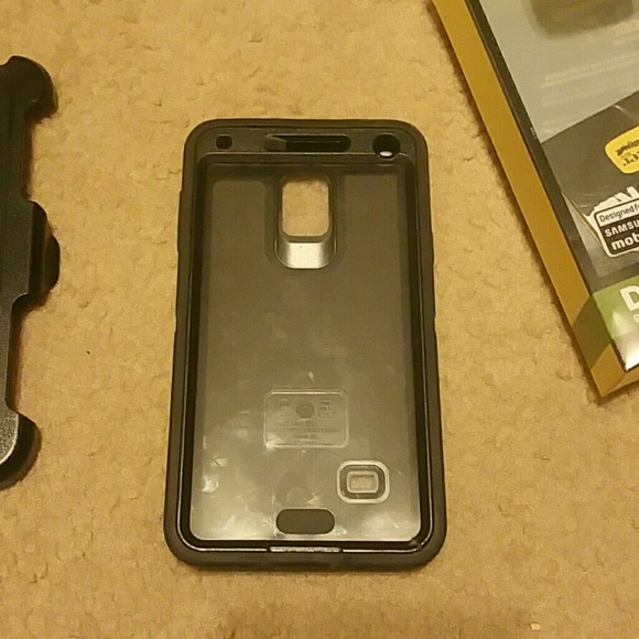 Otterbox 2 note 4 cases black. SOLD - Picture 4 of 5
