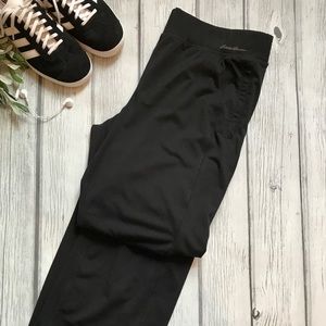 Eddie Bauer Motion Straight Leg Pants