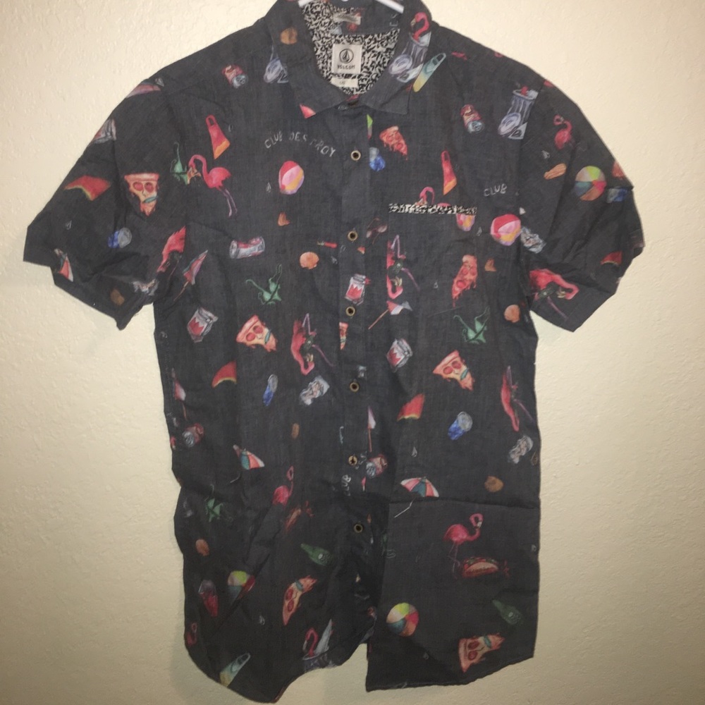 Volcom s/s button down.