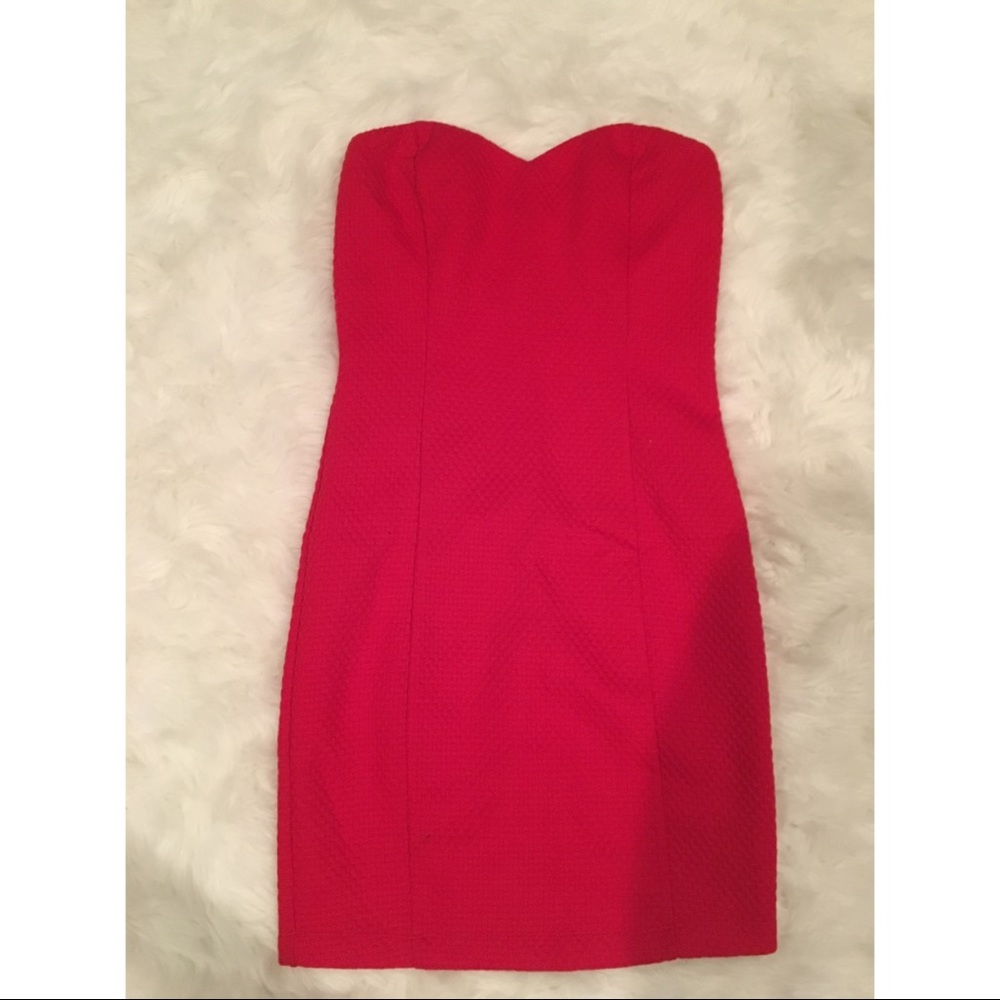 Strapless sweetheart dress