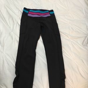 LULU LEMON HARDLY WORN SIZE 6 PANTS