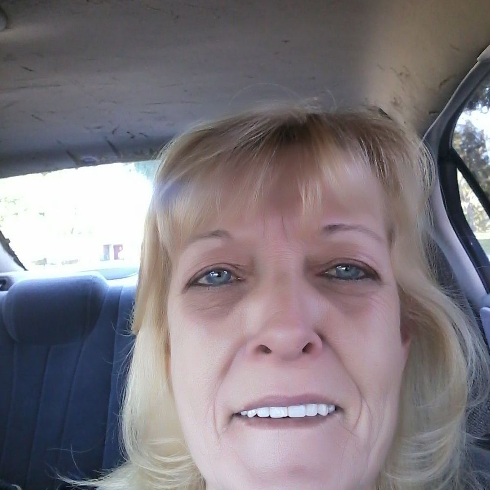 Meet your Posher, Connie