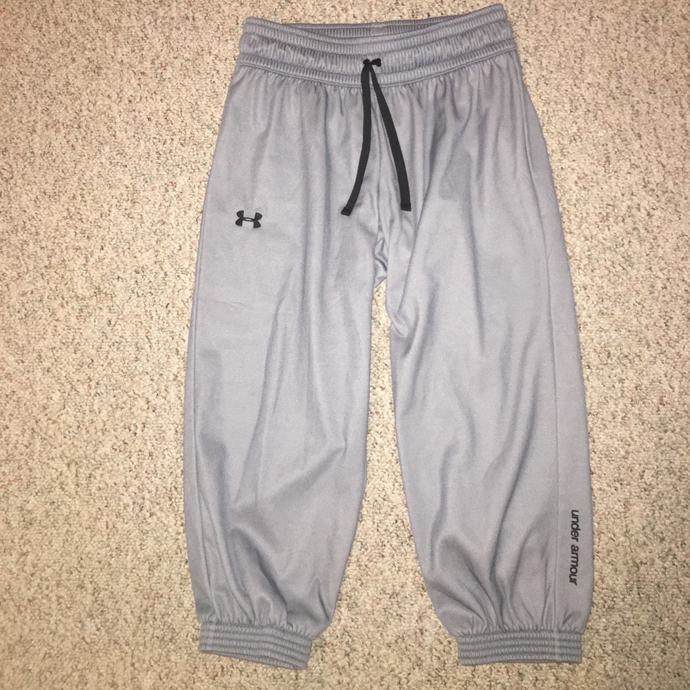 Under armour fleece capris pants