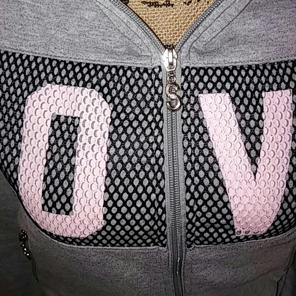 Sweater - Picture 3 of 4