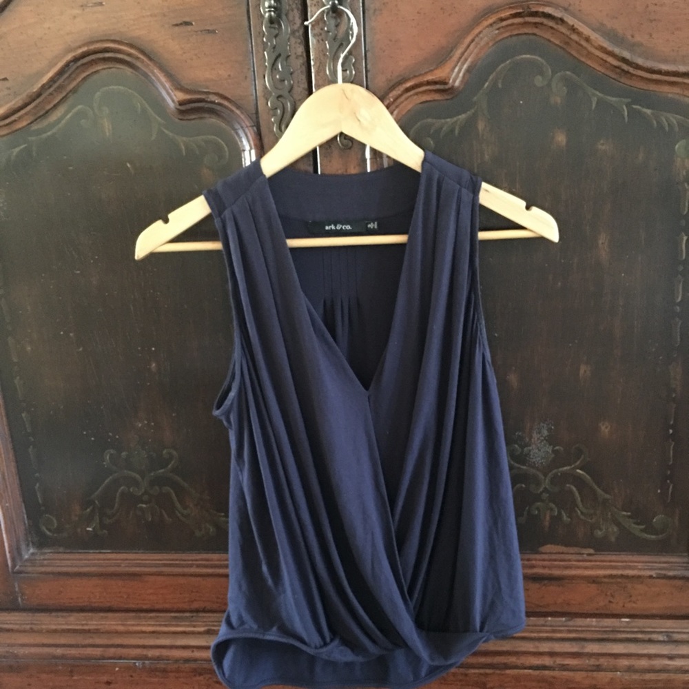 Ark &Co sleeveless shirt