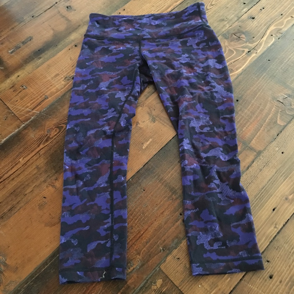 Lululemon Wunder Under Crop