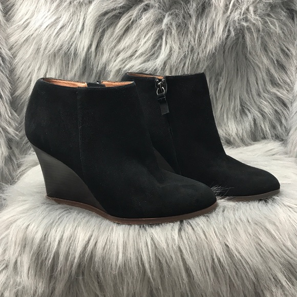 Halogen Shoes - Halogen Haselbi Lea Booties Black Suede Leather