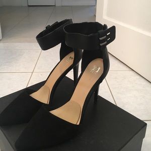 Joe's Jeans Arnie Heel