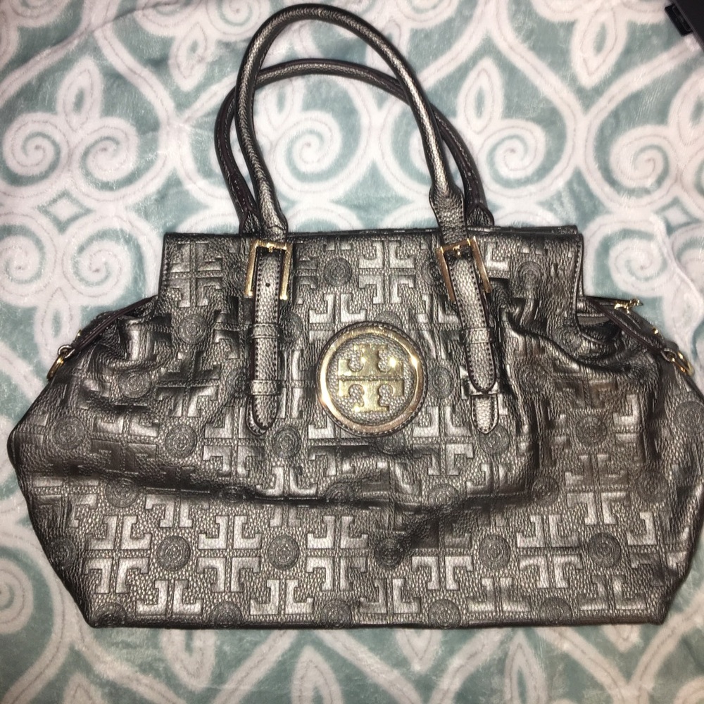 Tory burch silver purse gold hardware