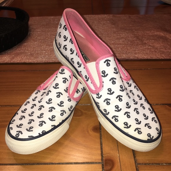 Sperrys - Picture 1 of 3