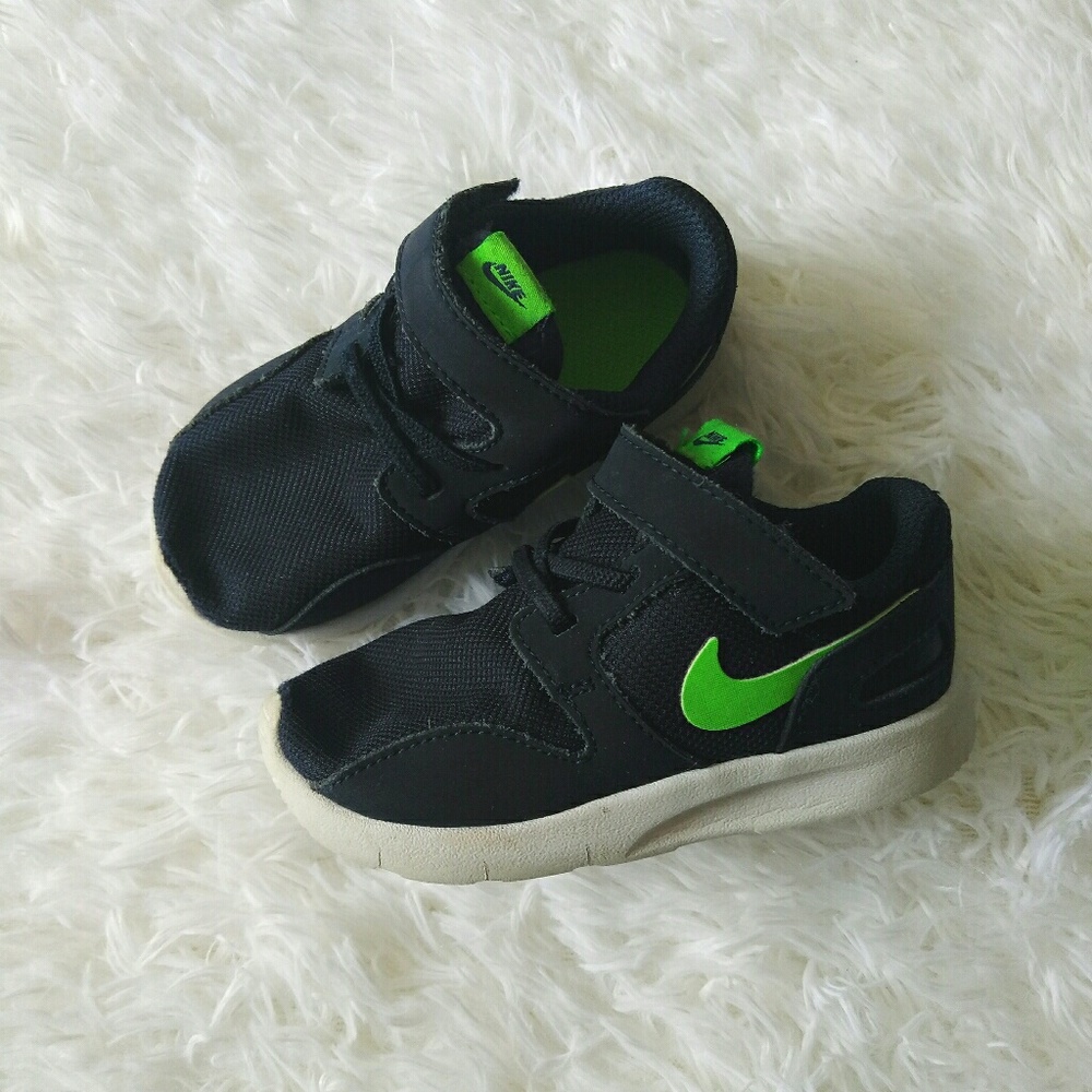 🚫SOLD🚫 toddlers nike kaishi
