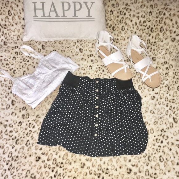 CLOSET CLOSING - Picture 5 of 7