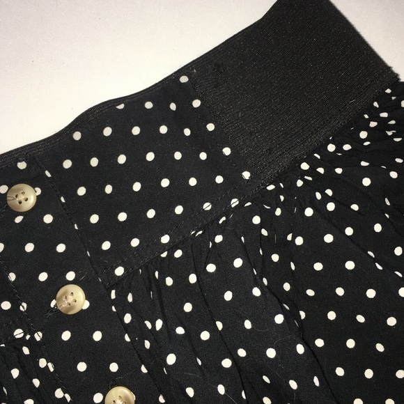 CLOSET CLOSING - Picture 6 of 7