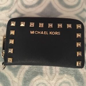 Michael kors studded zip navy wallet