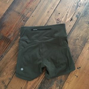 Lululemon booty shorts