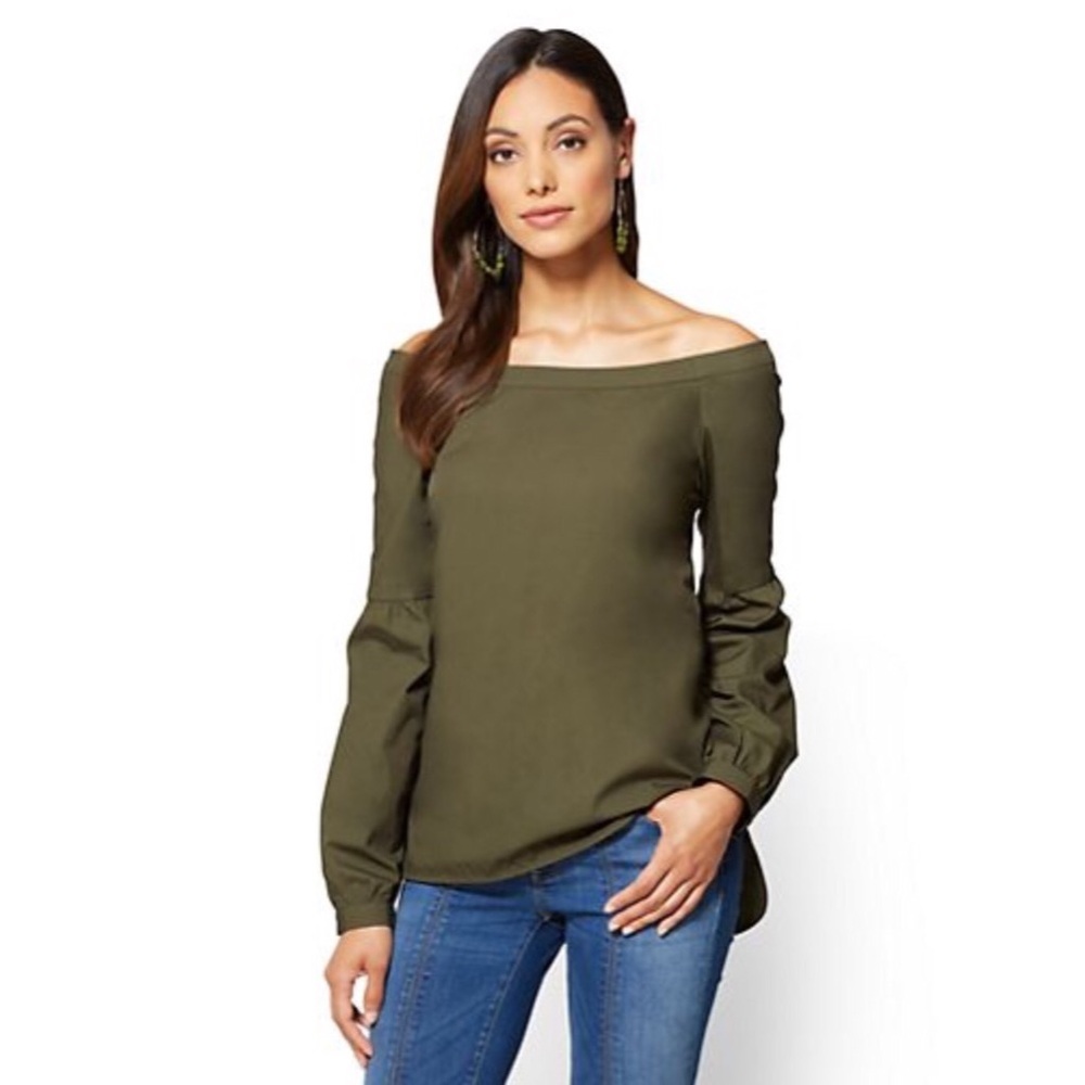 New York & Company off shoulder blouse (M)