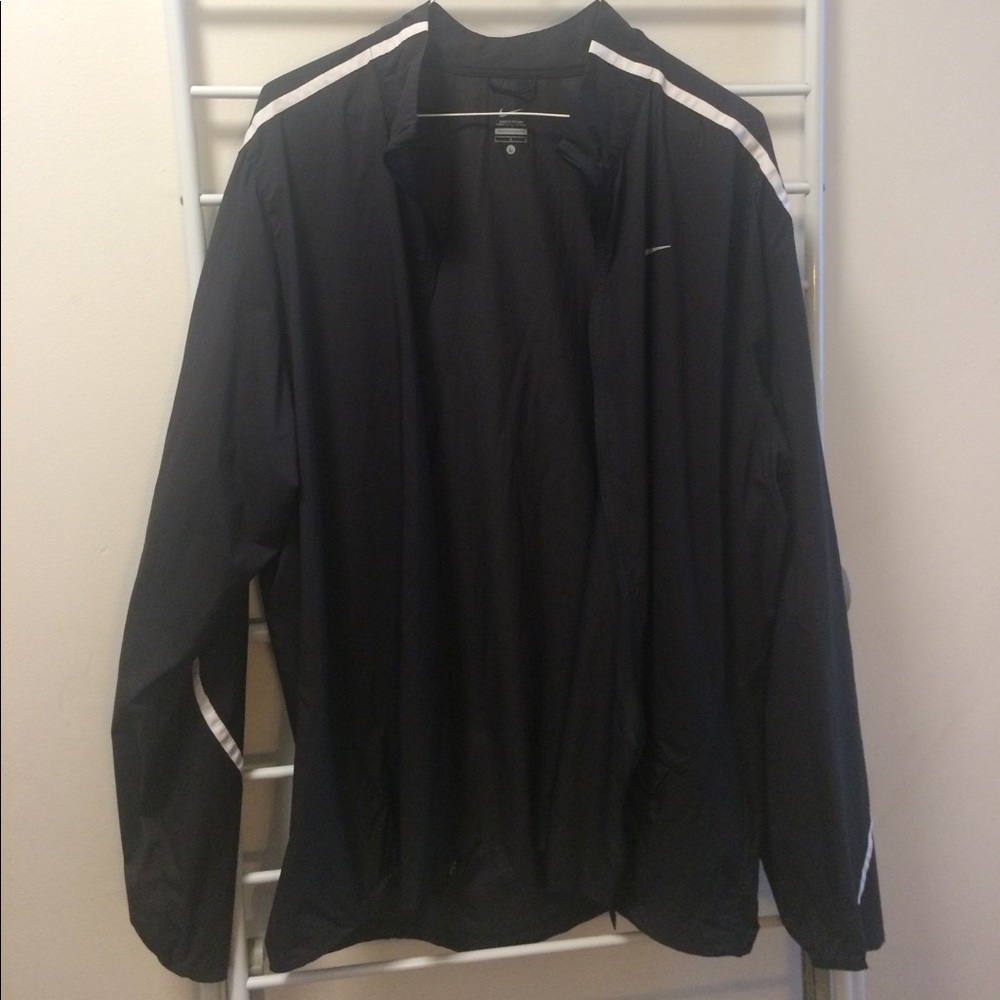 Nike Light Running Jacket - Picture 4 of 7