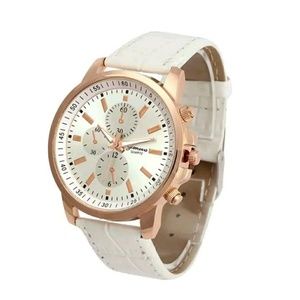 Brand new women watch fashion leather analog quart