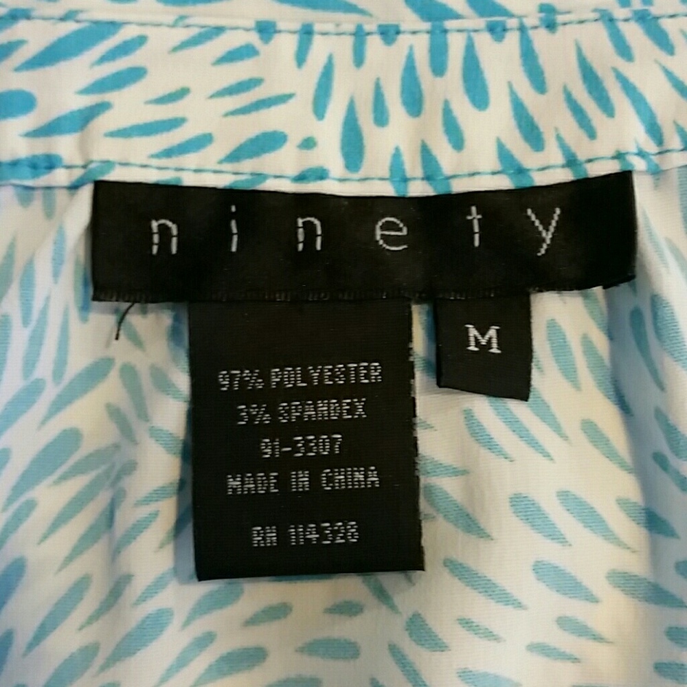 Woman's Blouse - Sz M - Picture 3 of 3