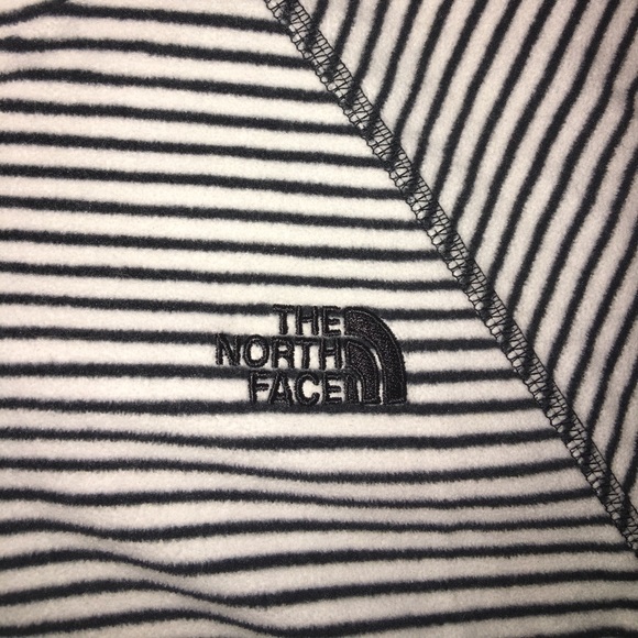 The North Face Fleece Hoodie - Picture 2 of 4
