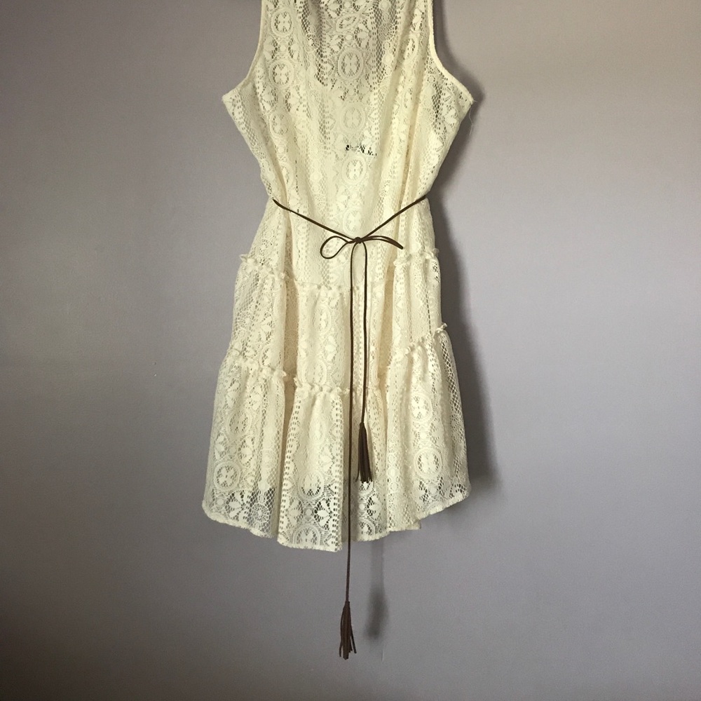 Lace dress with faux leather belt XL