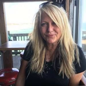 Meet your Posher, Rae