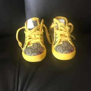 Gucci sneaker Size 4c