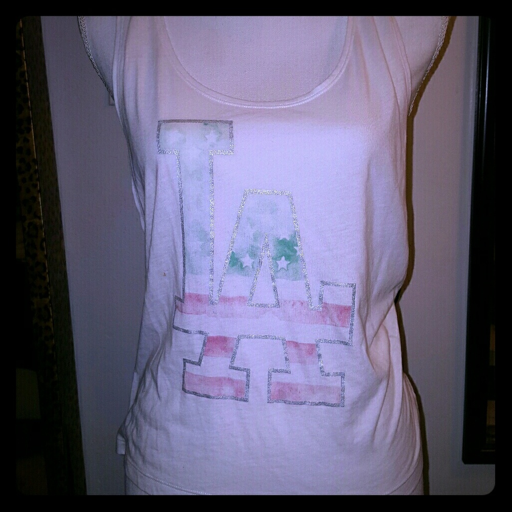 🦄2/$35 V.S. Pink tank