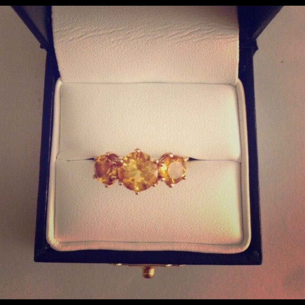 10K Yellow Good 3 Stone Quartz Ring Size 10