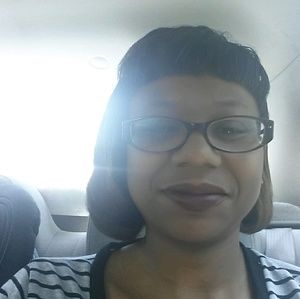 Meet your Posher, Kendra