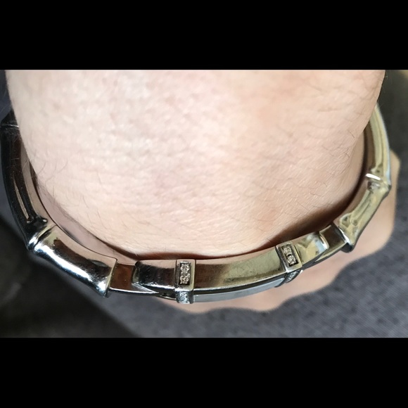 WOMENS GUCCI DIAMOND WRISTWATCH - Picture 4 of 4