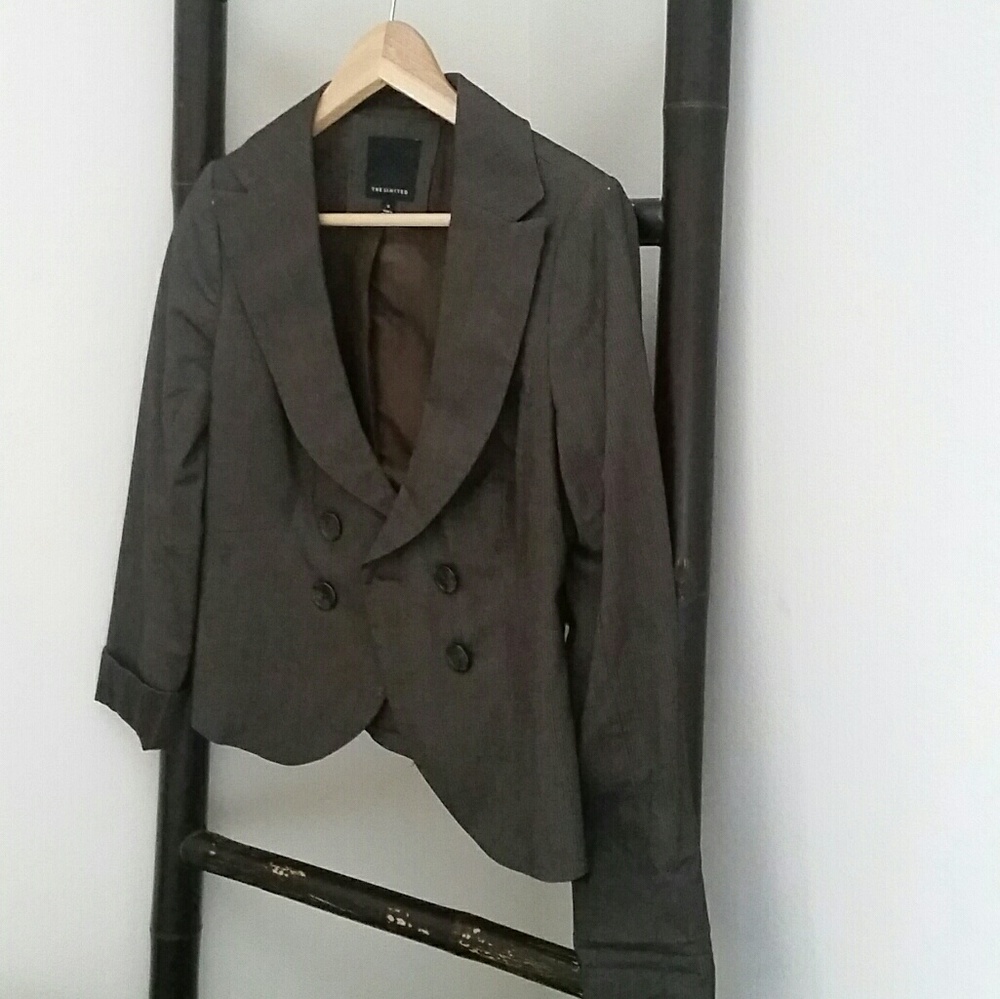 Brown double-breasted blazer