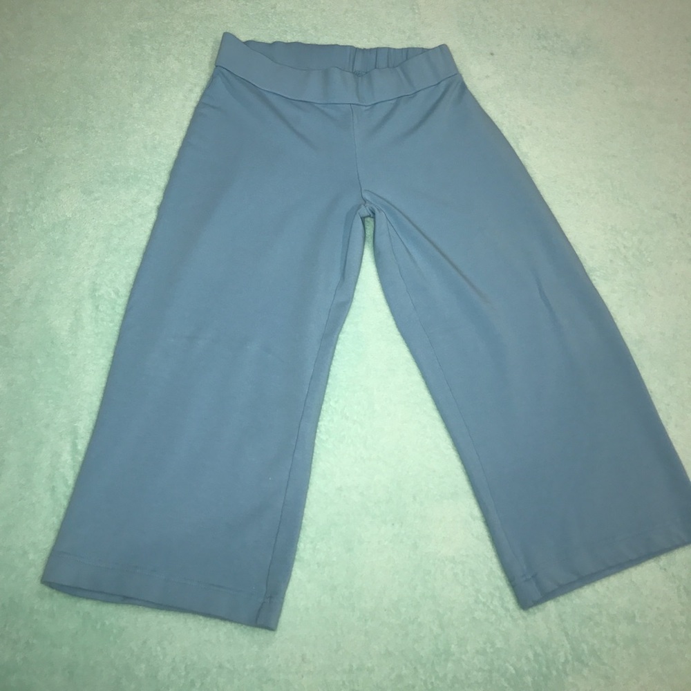 {purejill} NWT Soft Capris