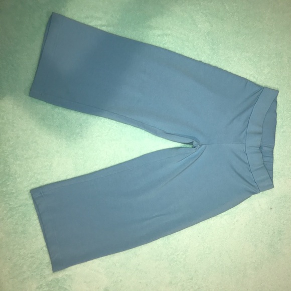 {purejill} NWT Soft Capris - Picture 2 of 4